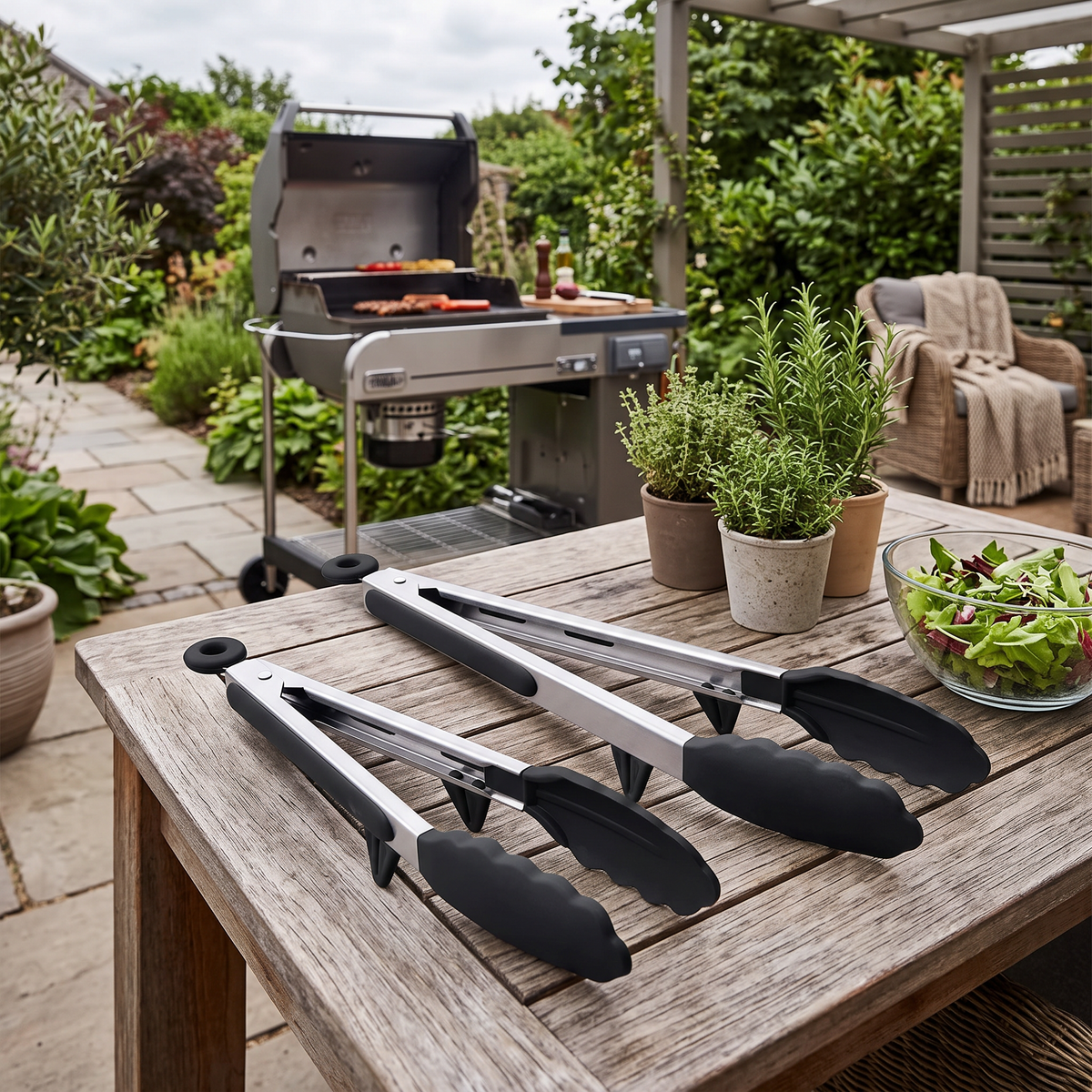 heat-resistant kitchen tongs
